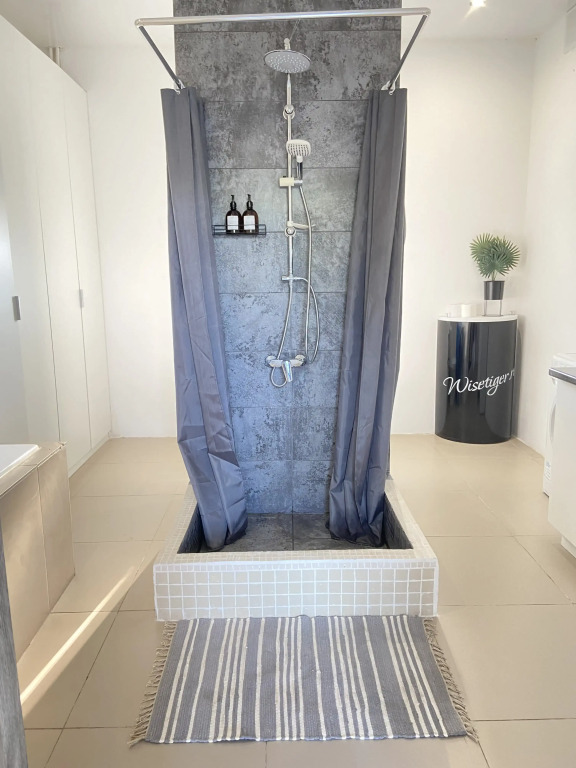 Bely Ponaramny Guest House