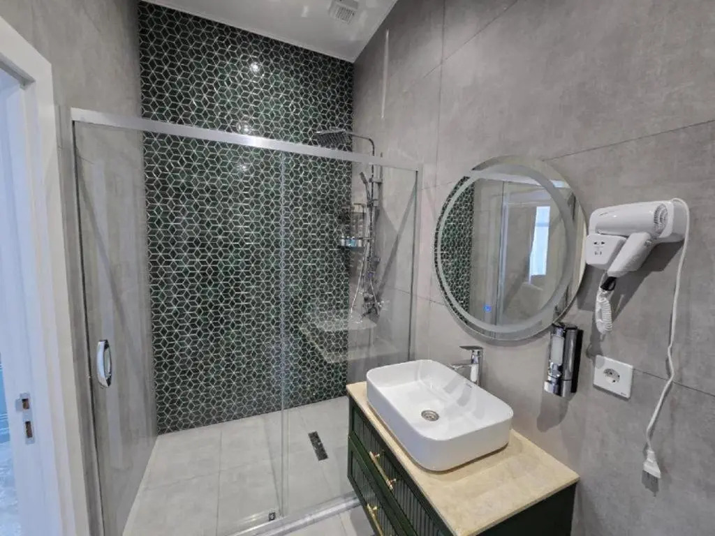 Golden Sands Hotel