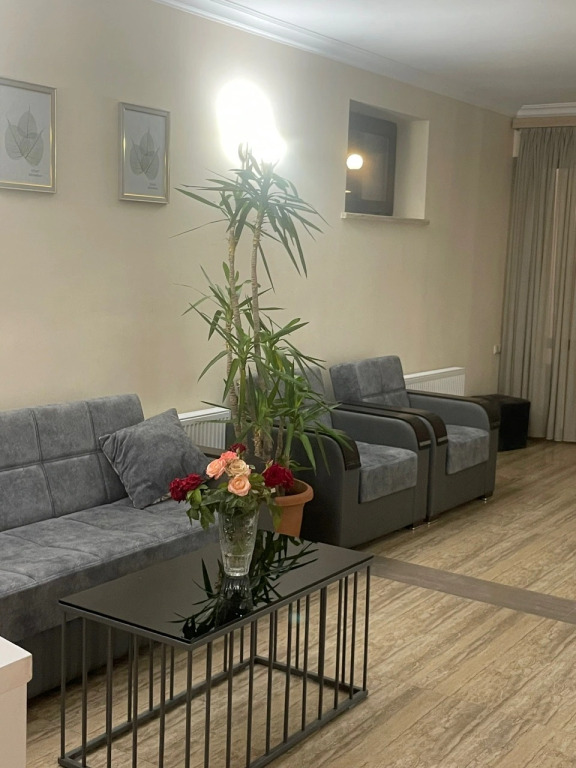 Decca Hotel
