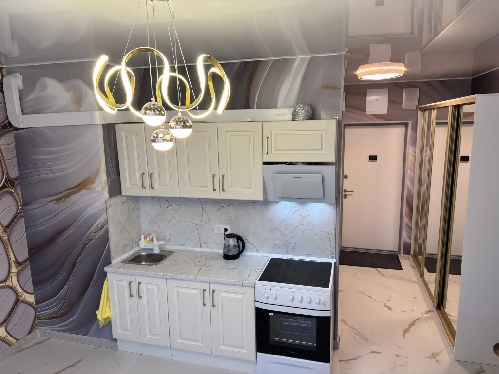Квартира Дизайнерский люкс с камином и шкурой оленя