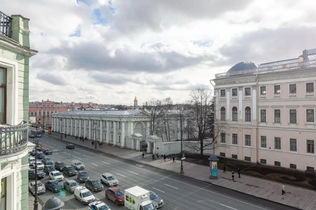 Квартира в сердце города с видом на Невский