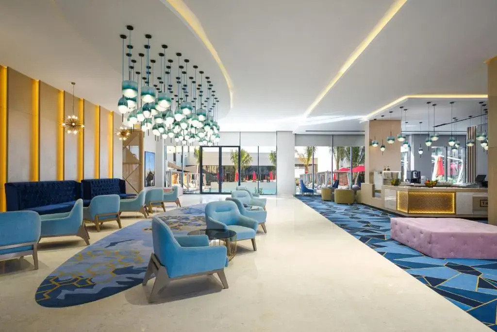 Maani Muscat Hotel & Suites