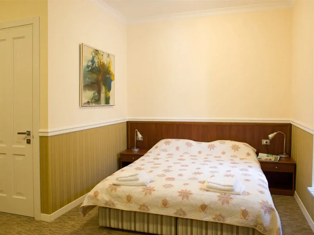 Consul Hotel Консул