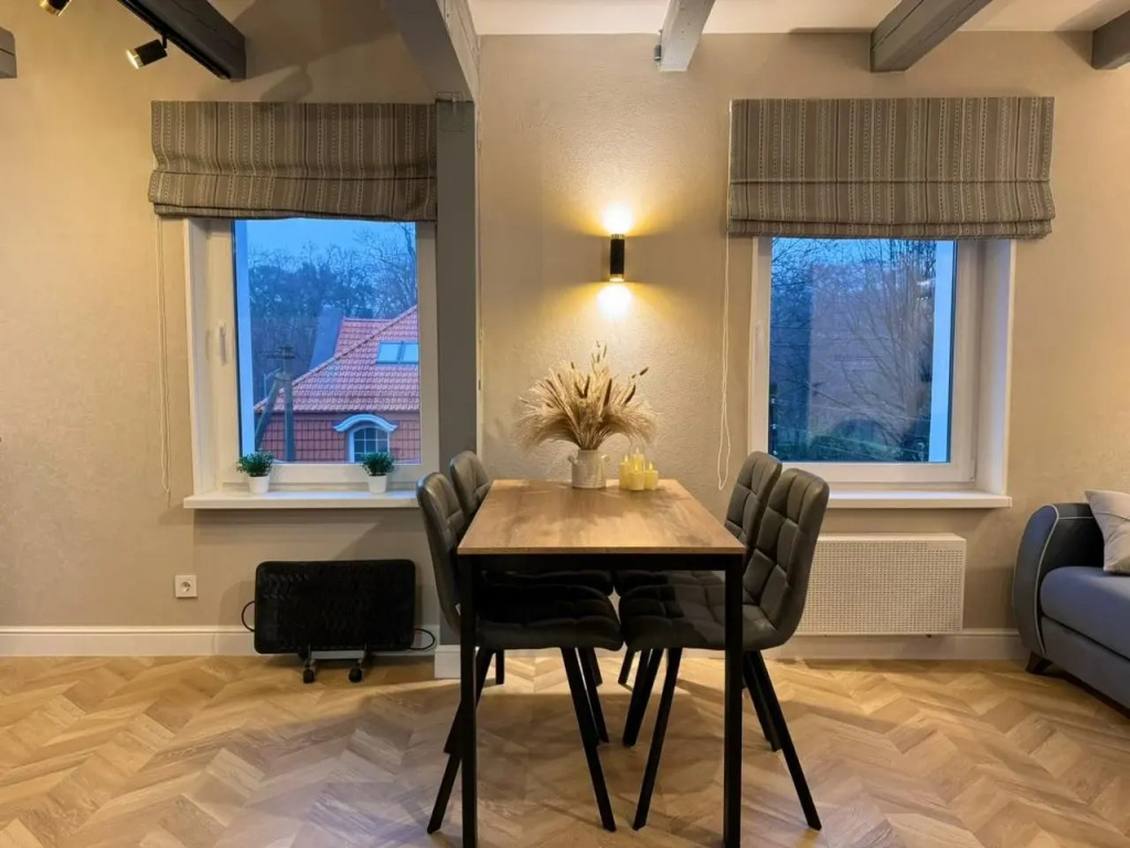 Квартира Jennifer Apartment. Стильная атмосферная рядом с морем и парком