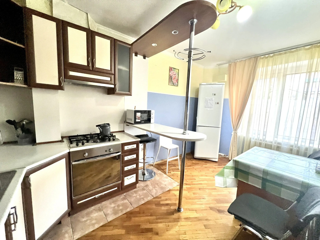 Квартира трехкомнатная на Одесском