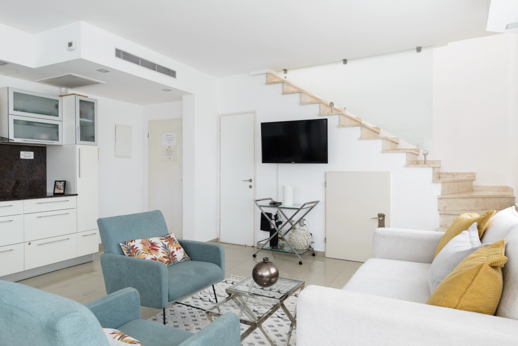 Апартаменты Penthouse with Panoramic View by FeelHome