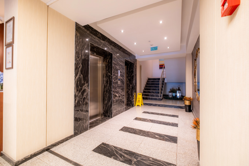 Отель Heykel Suites
