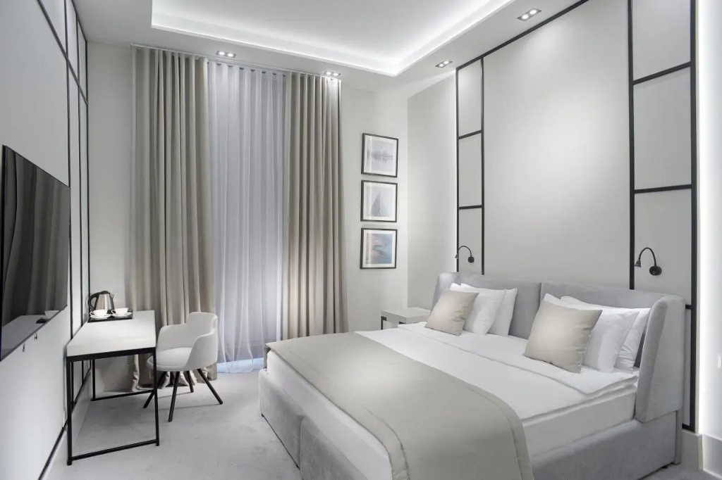 Neos Hotel
