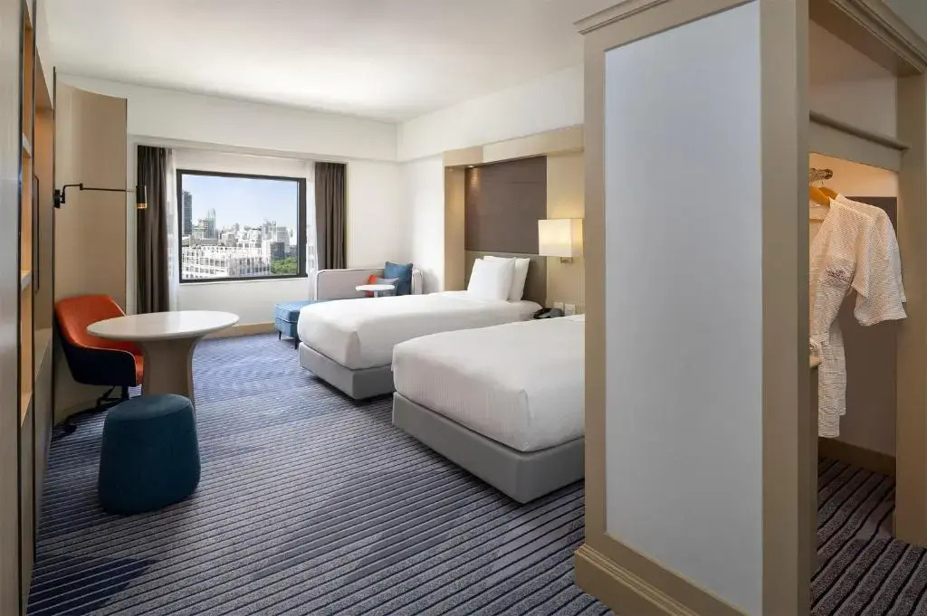 Отель Crowne Plaza Bangkok Lumpini Park by IHG
