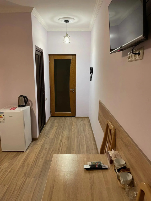 Decca Hotel