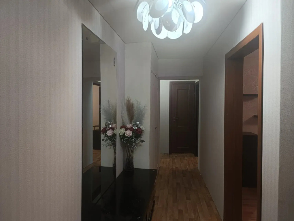 Квартира на 6 гостей высокий 1 этаж