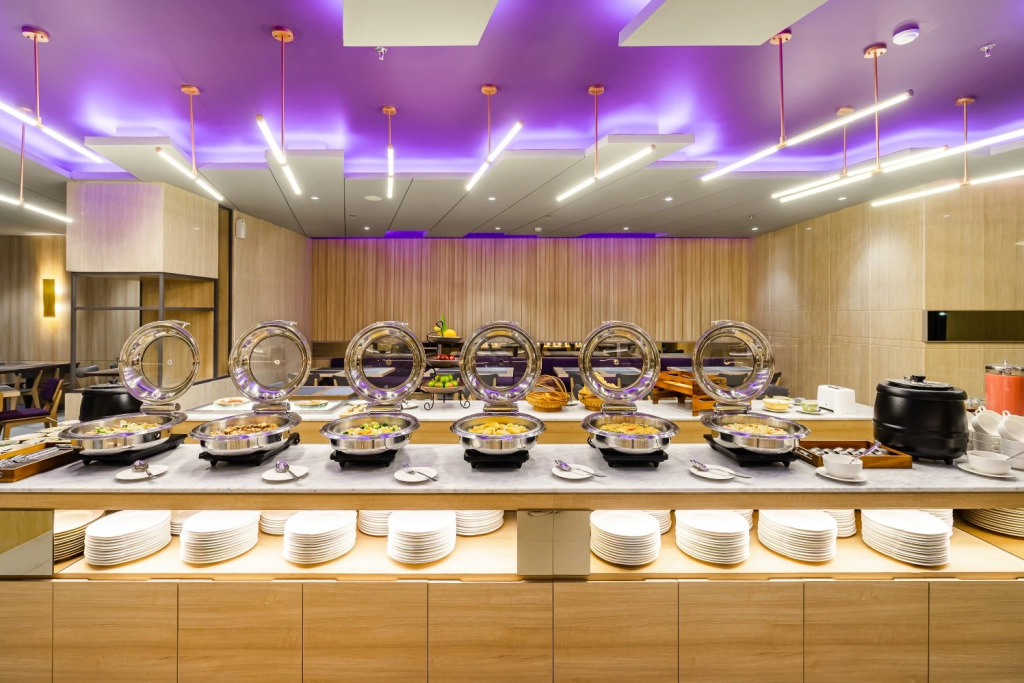 Отель Quest Hotel Prime Pemuda