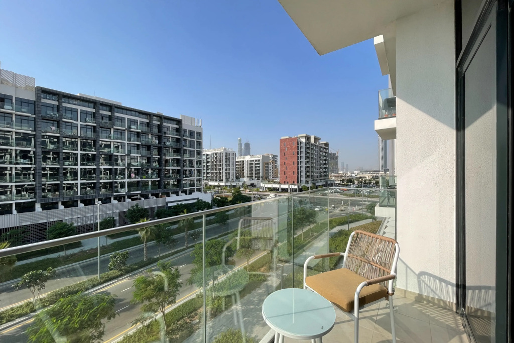 Апартаменты Bright and cozy studio with balcony in Azizi Riviera 33