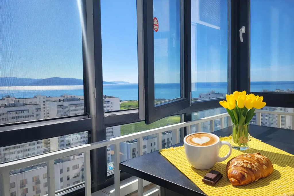 АПАРТАМЕНТЫ С ВИДОМ НА МОРЕ И БУХТУ НОВОРОССИЙСКА