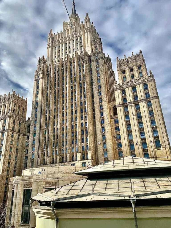 Квартира в центре Москвы с видом на МИД