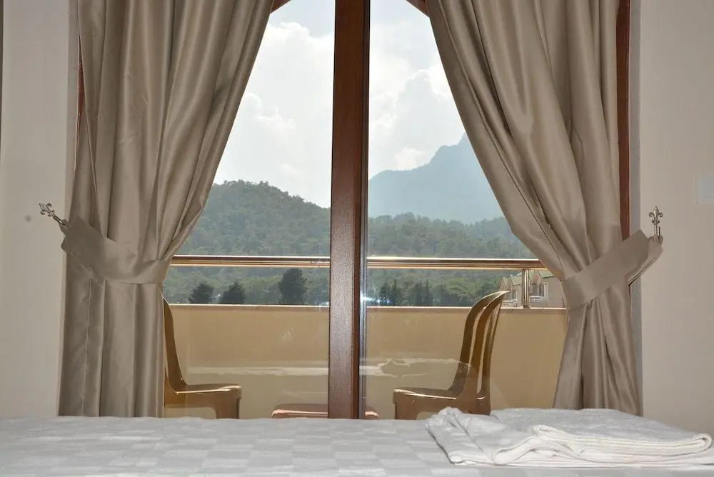 Emily Rose Hotel