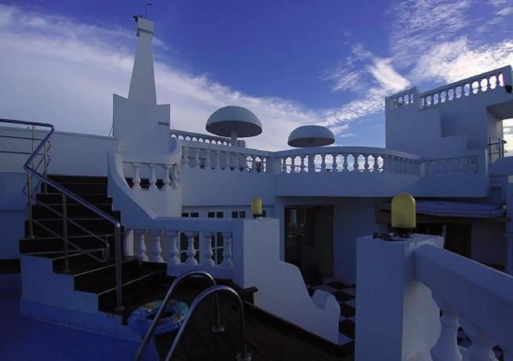 Отель Royal Castle