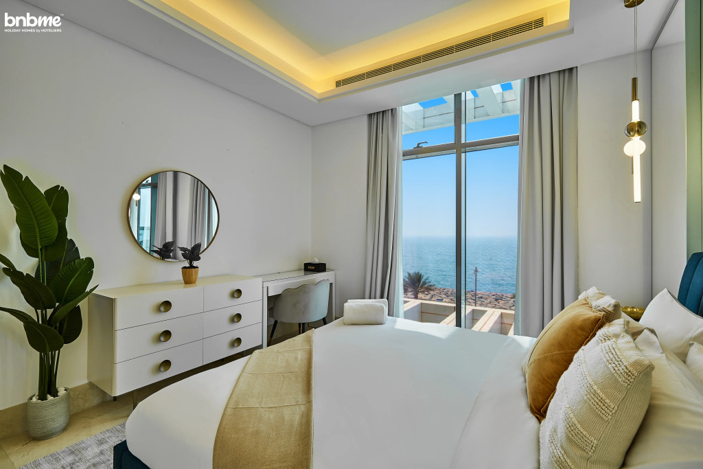 Апартаменты bnbmehomes | Lux Beachfront Getaway on Palm-20412