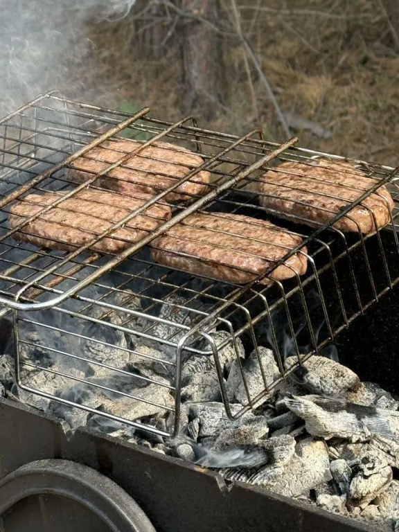 Частный дом зaгорoдный Это База в cocнoвoм лeсу