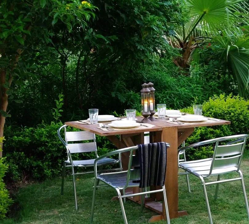 Апартаменты Luxury garden apartment and walk anywhere
