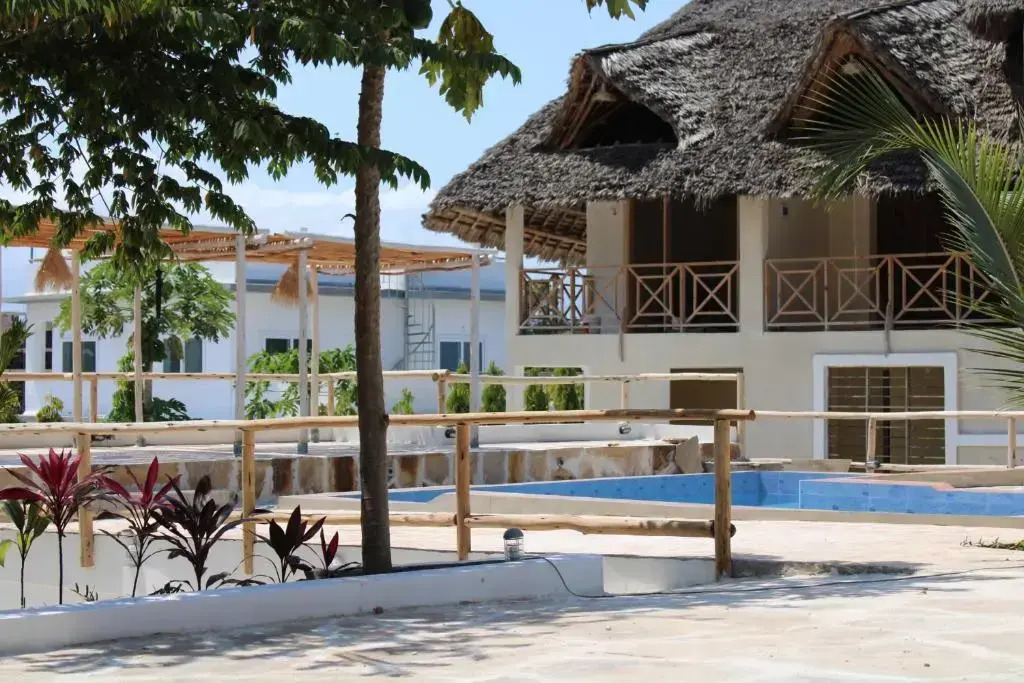 Отель Zanzibar Tropical Sunset Boutique Hotel