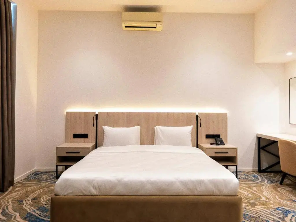 Central Square Hotel