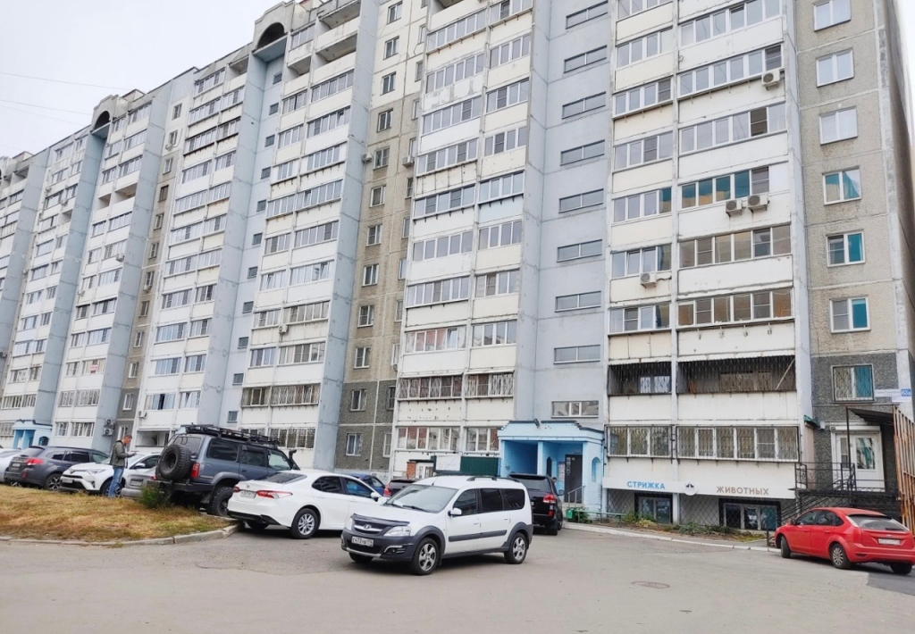 Квартира Уютная рядом с аэропортом и Ж/Д вокзалом