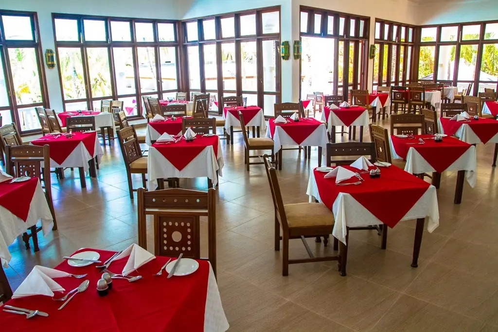 Отель PrideInn Flamingo Beach Resort & Spa