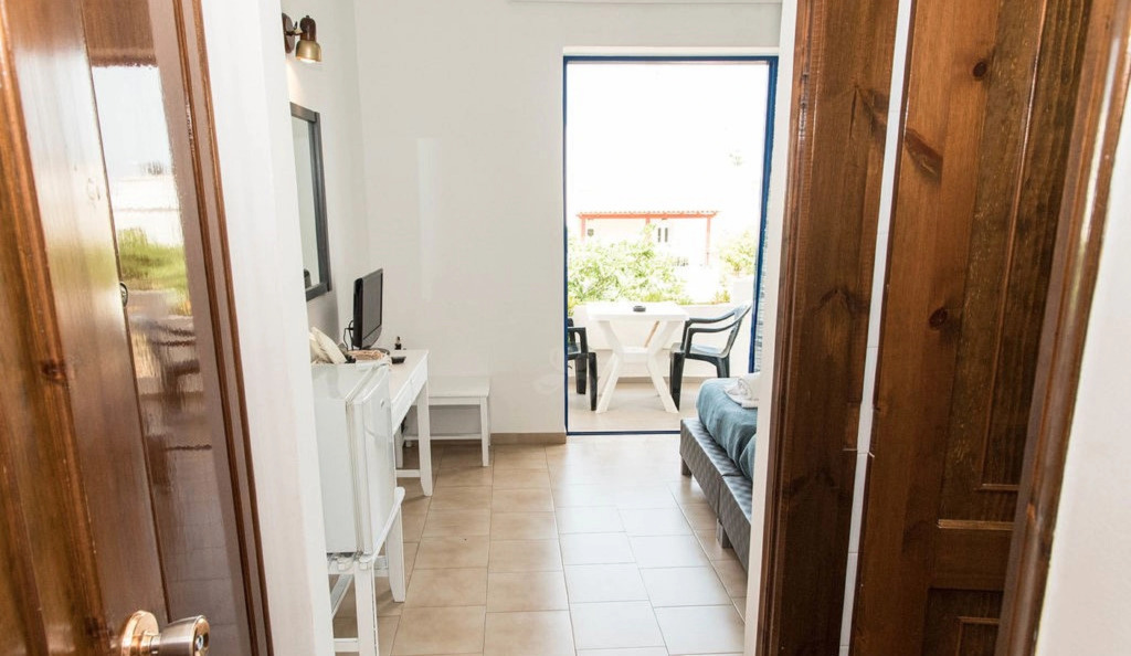 Alexis Hotel