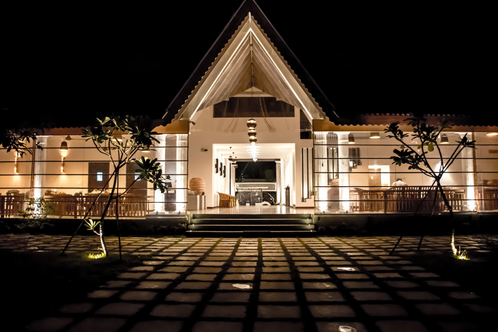 Отель The Villas Wadduwa