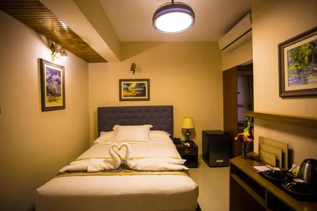 Shinepukur Suites