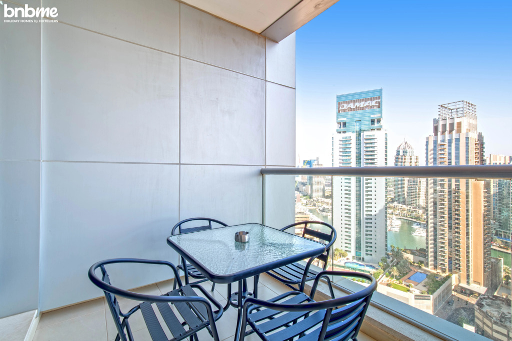 Апартаменты Luxury Penthouse with Marina and Sea Views|bnbme-2301