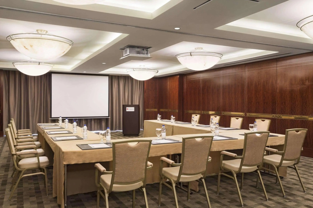Crowne Plaza - Dubai Jumeirah by IHG