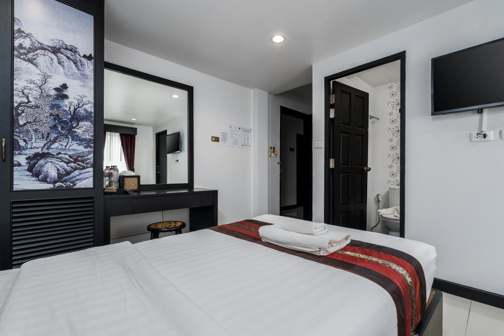 Sunray Beach Hotel Patong
