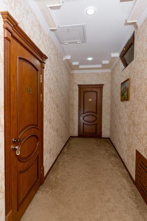 CRYSTAL GUEST HOUSE