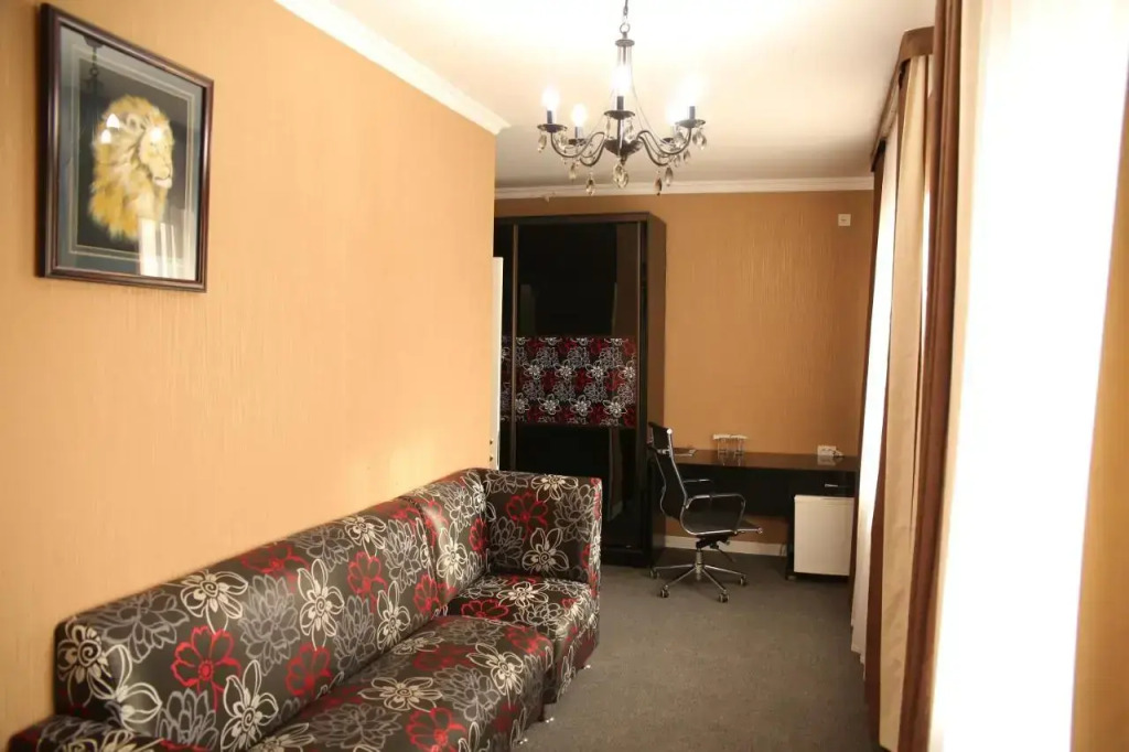 Sweet Home Hotel