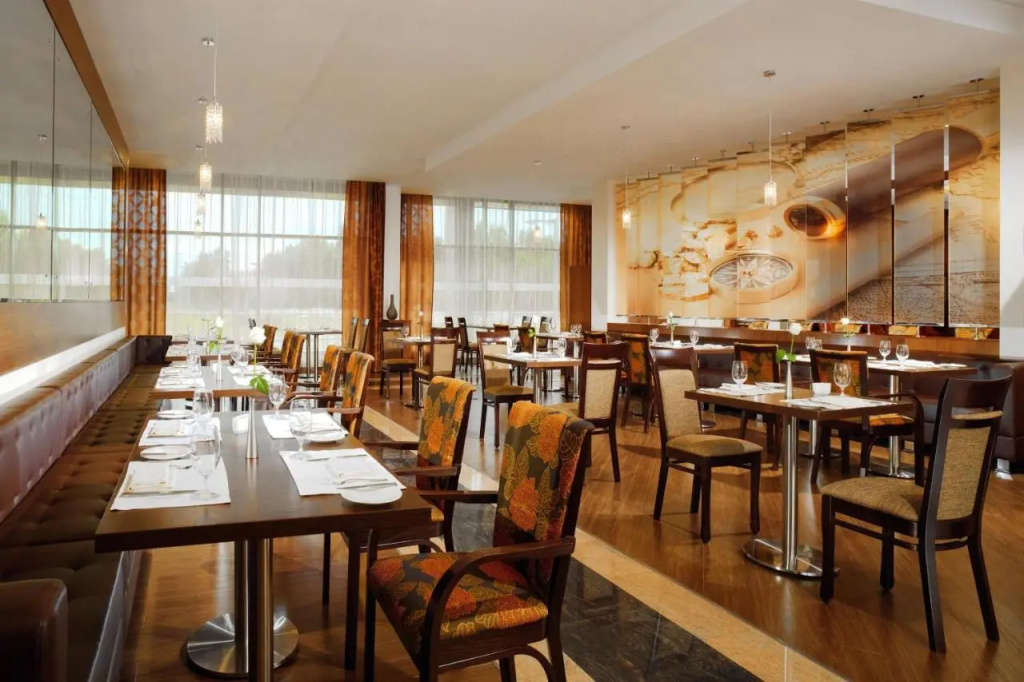 5 ★ Sheraton Skypoint Luxe