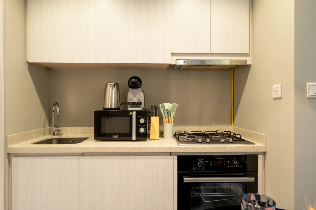 Апартаменты Lake-View 1BR Retreat in Business Bay Pool & Gym