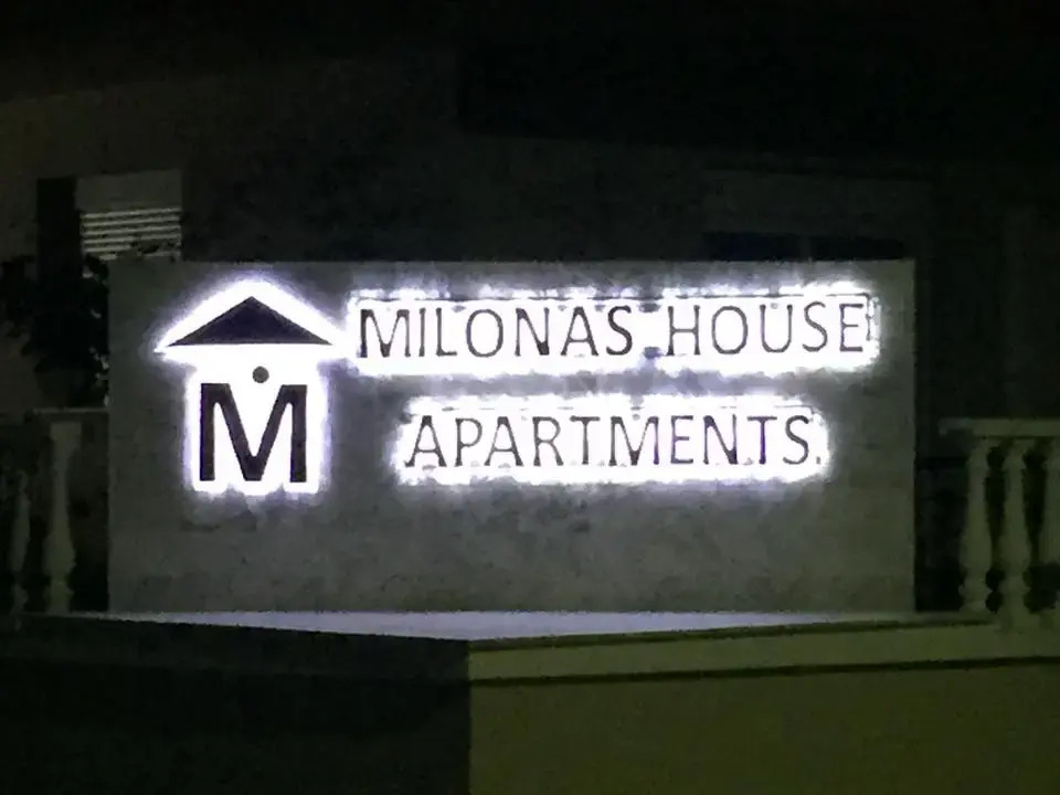Milonas House Apartments