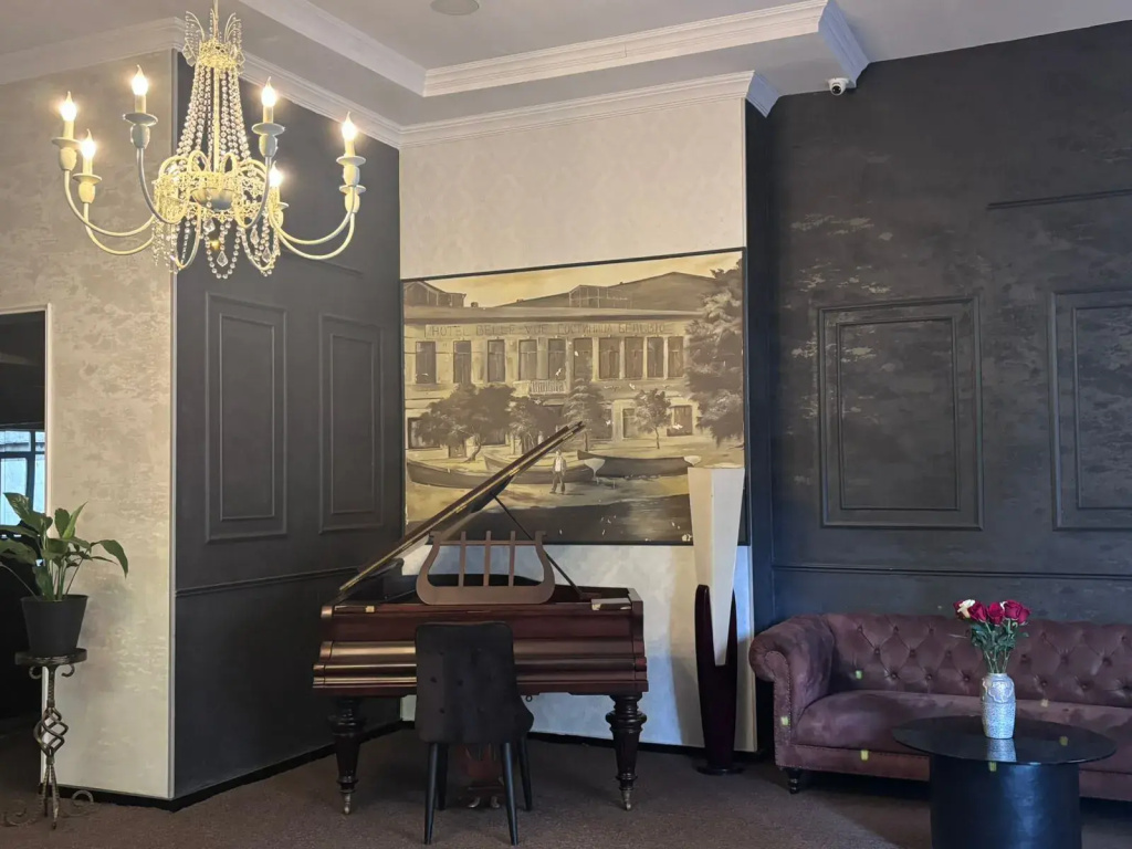 Aura Boutique Hotel