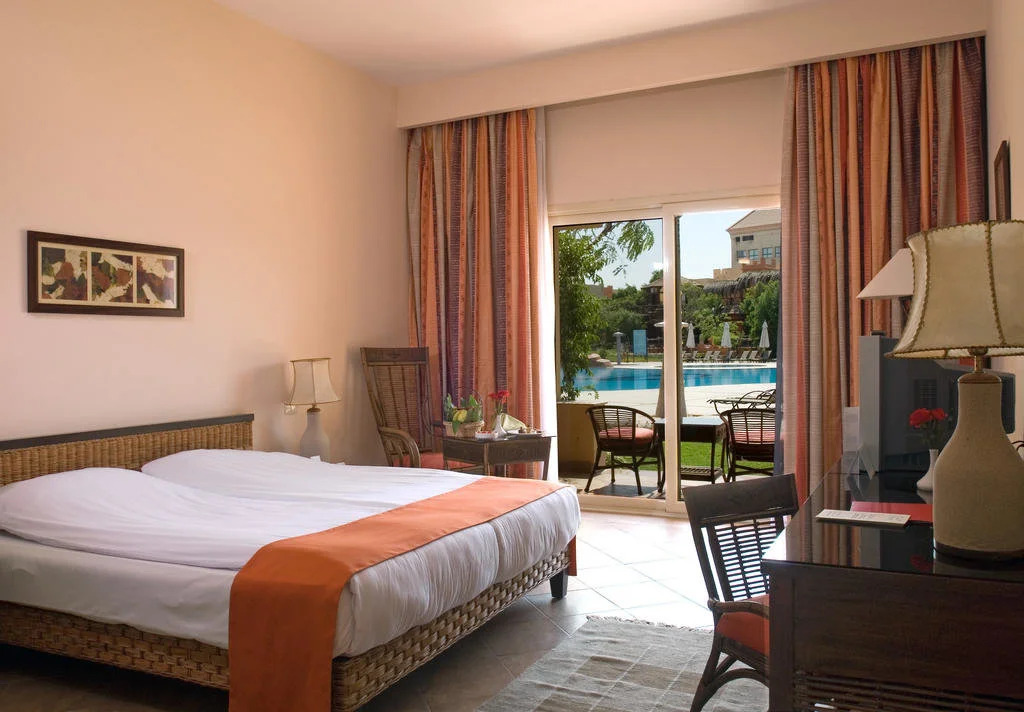 Swiss Inn Plaza Hotel