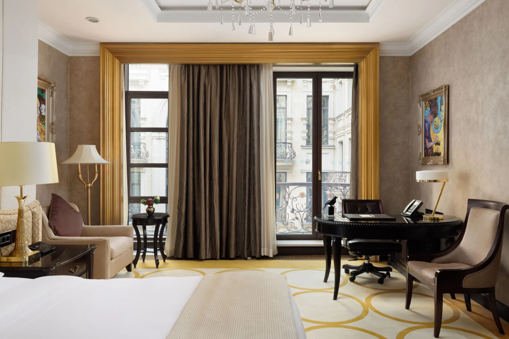 5 ★ Отель The St. Regis Moscow Nikolskaya