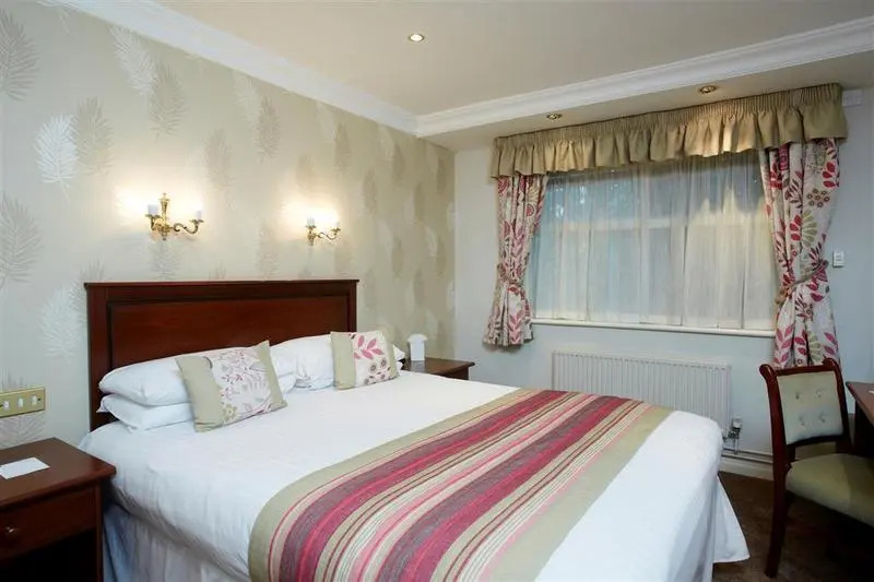 Consort Hotel, Urban Spa & Glamping Pods