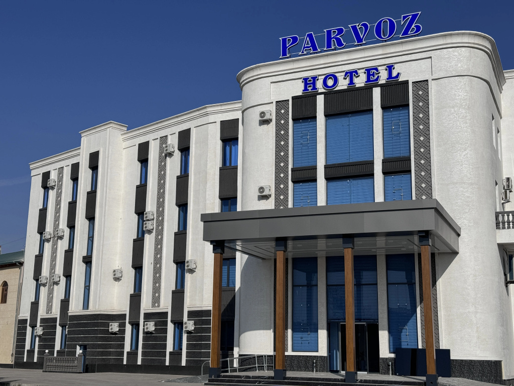 Отель Parvoz