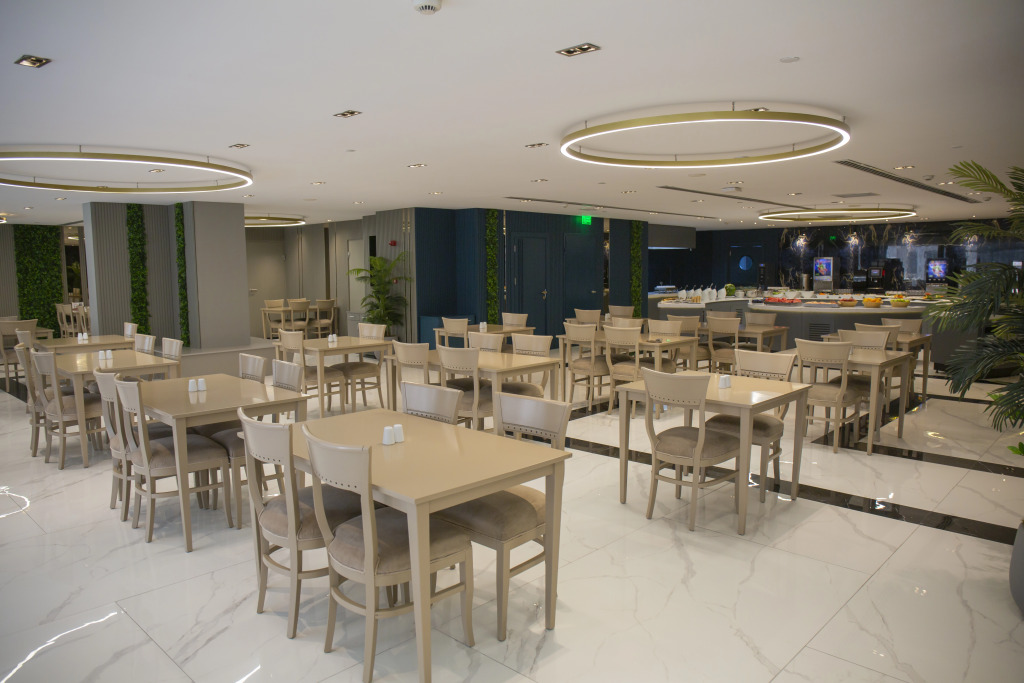 Revia Square Hotel
