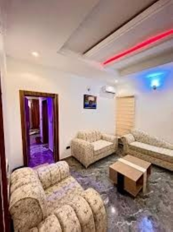 Отель De New Dawn and Lounge