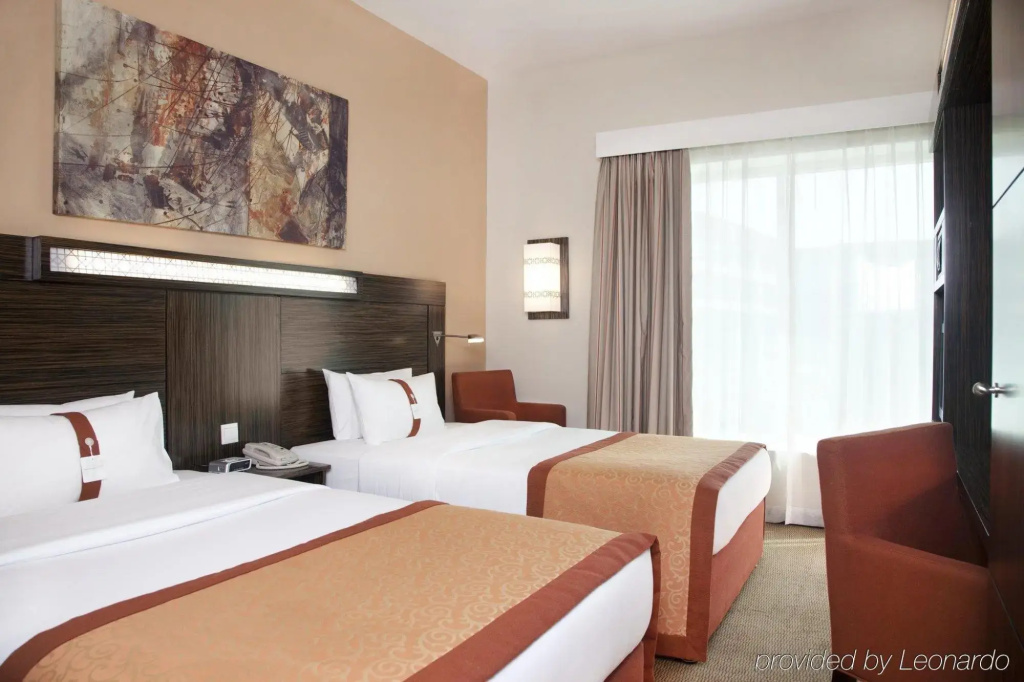 Holiday Inn Express Dubai Safa Park by IHG