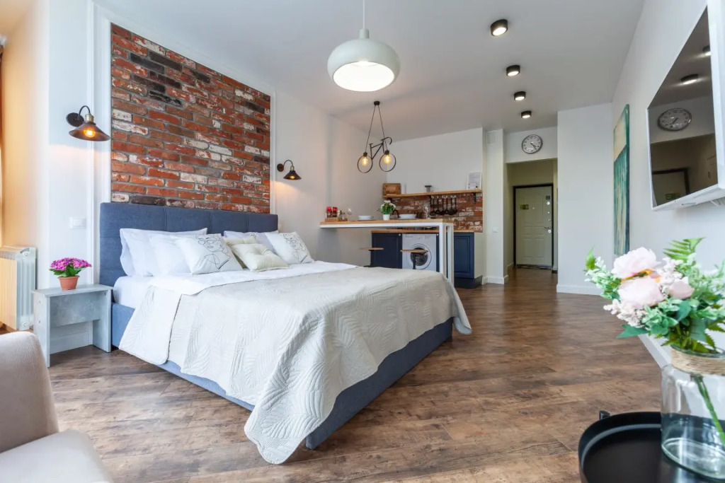 Апартаменты RentPlaza c панорамным видом на город 1