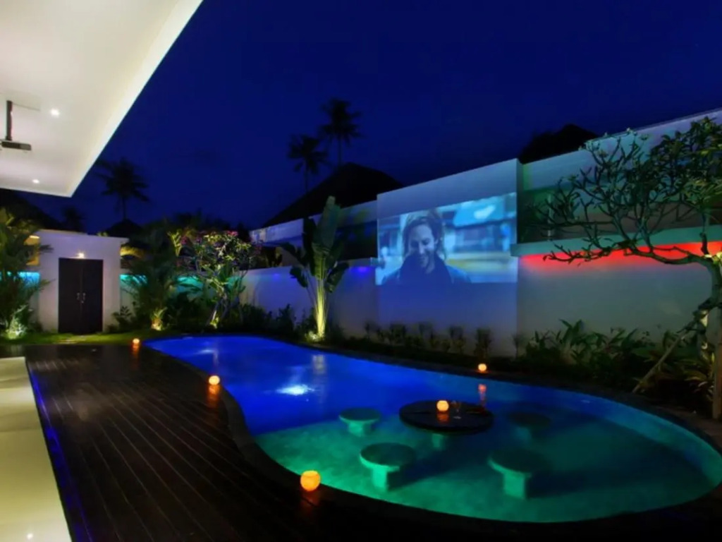D&G Villas Nusa Dua with Private Pool and Massage
