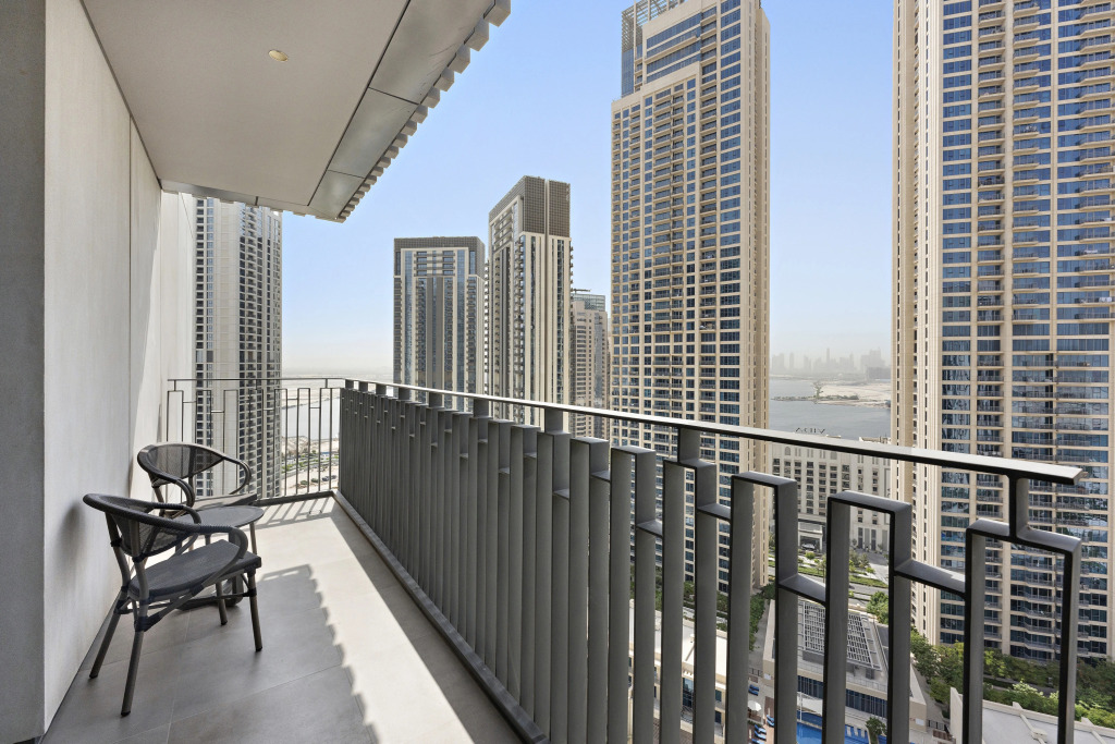 Апартаменты WelHome - Stunning Apartment With Sea Views in Creek Harbour